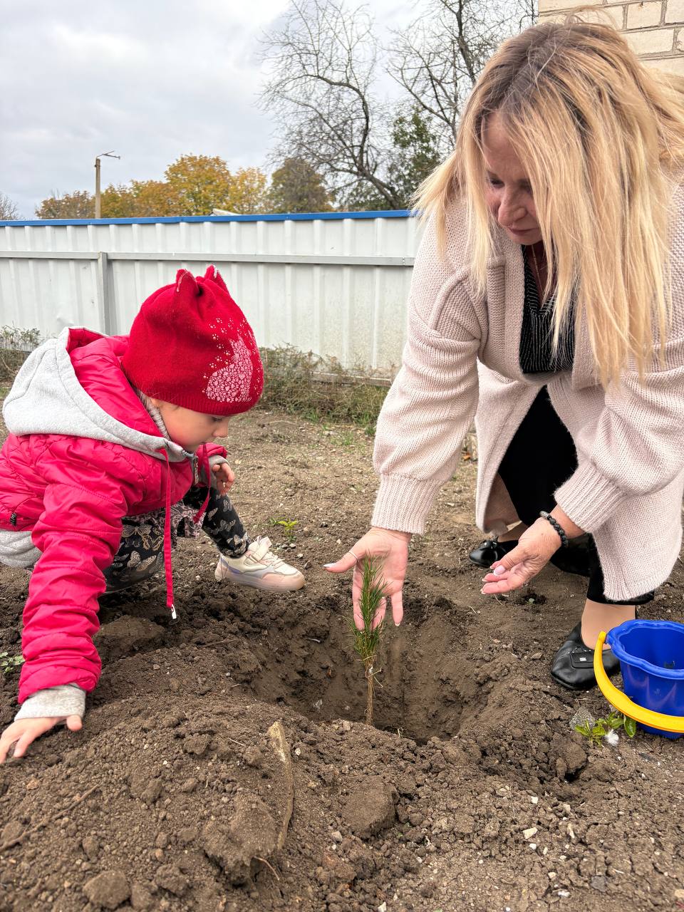 «У каждого малыша — своё дерево!»: акция по озеленению в селе Долинское