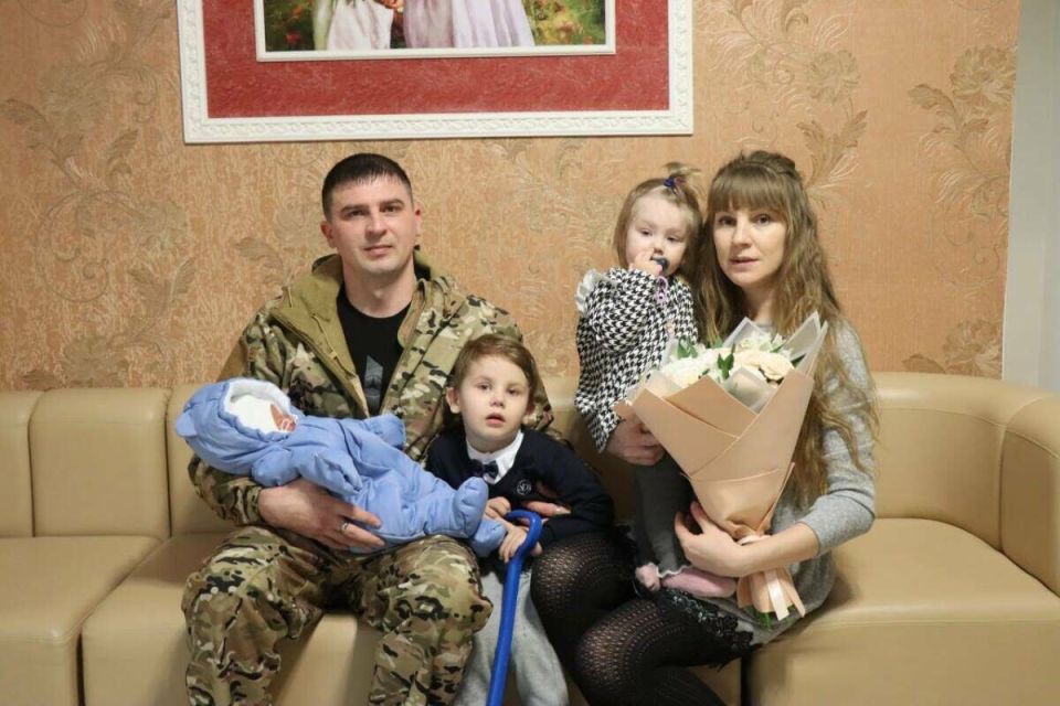 В СК.с.Солёное состоялся Час истории, посвященный году Защитника отечества "История из жизни семьи СВО" В СК.с.Солёное состоялся Час истории, посвященный году Защитника отечества "История из жизни семьи СВО"