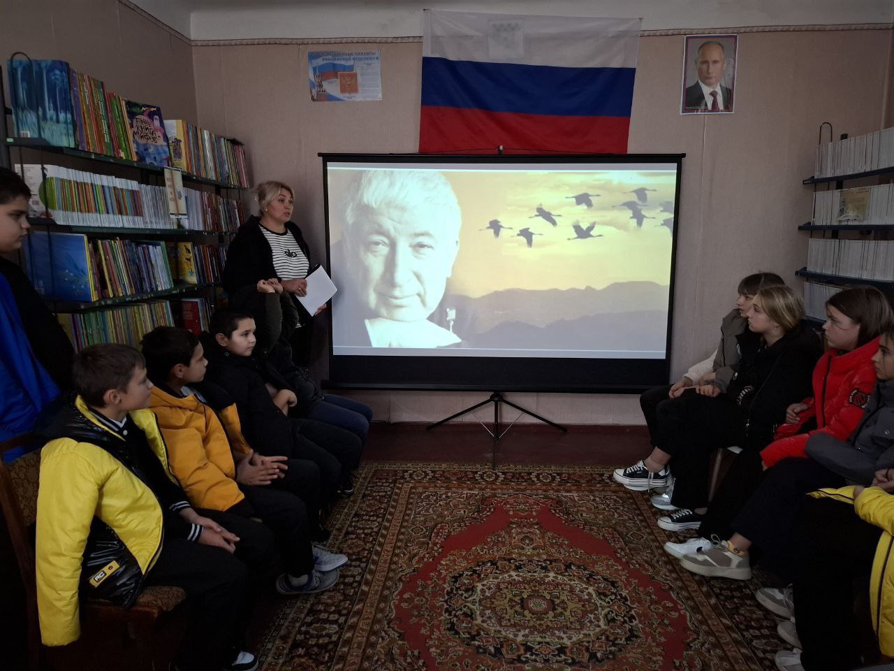 Праздник белых журавлей.. В Богдановской сельской библиотеке успешно прошел патриотическое мероприятие "Праздник белых журавлей". Это мероприятие стало прекрасным поводом вспомнить историю этого значимого праздника и отдать... Праздник белых журавлей.. В Богдановской сельской библиотеке успешно прошел патриотическое мероприятие "Праздник белых журавлей". Это мероприятие стало прекрасным поводом вспомнить историю этого значимого праздника и отдать...