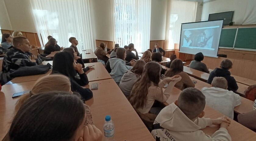 В Мелитопольском государственном университете состоялась важная встреча со студентами, посвященная теме духовного служения в зоне специальной военной операции