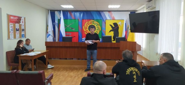 Комиссия по присвоению спортивных разрядов и судейских категорий администрации Акимовского муниципального округа под председательством первого заместителя главы Оксаны Навроцкой на очередном заседании присвоила второй...