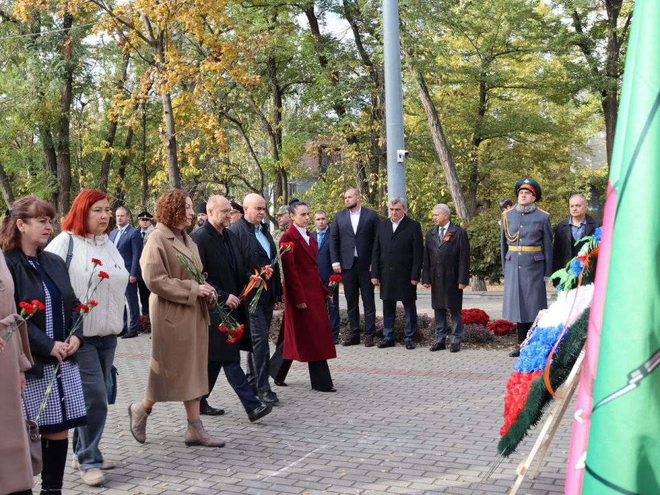 Память о подвиге жива: в Мелитополе отметили День освобождения города Память о подвиге жива: в Мелитополе отметили День освобождения города