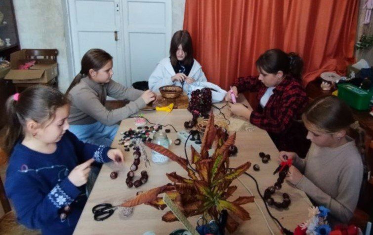 День каштана (Праздник каштана) отмечают по-разному в зависимости от страны День каштана (Праздник каштана) отмечают по-разному в зависимости от страны