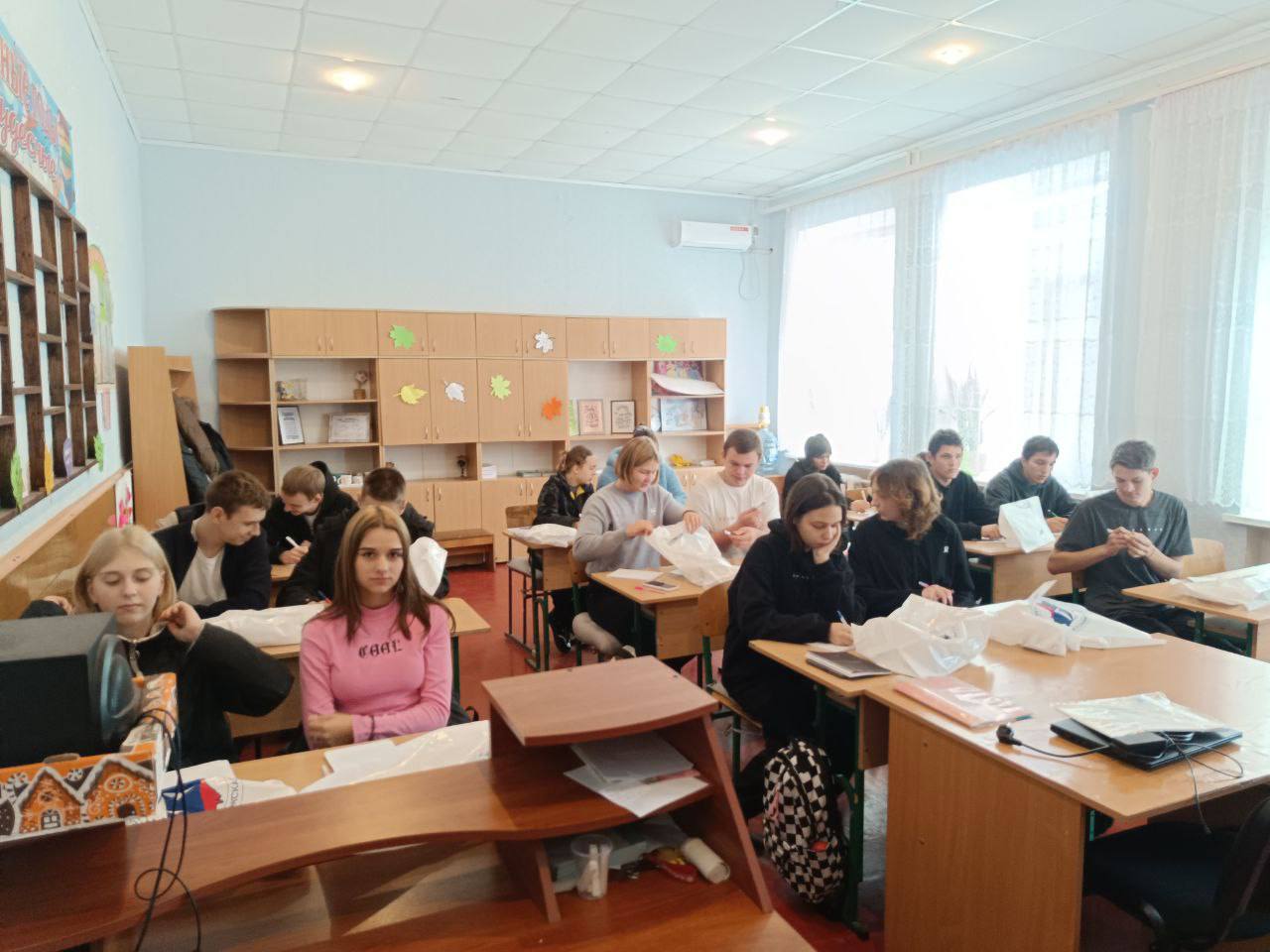 В стенах Государственного бюджетного учреждения образования "ОШИПВ" города Каменка-Днепровская царила атмосфера творчества и вдохновения! Здесь прошло замечательное мероприятие, которое позволило юным талантам заглянуть в... В стенах Государственного бюджетного учреждения образования "ОШИПВ" города Каменка-Днепровская царила атмосфера творчества и вдохновения! Здесь прошло замечательное мероприятие, которое позволило юным талантам заглянуть в...