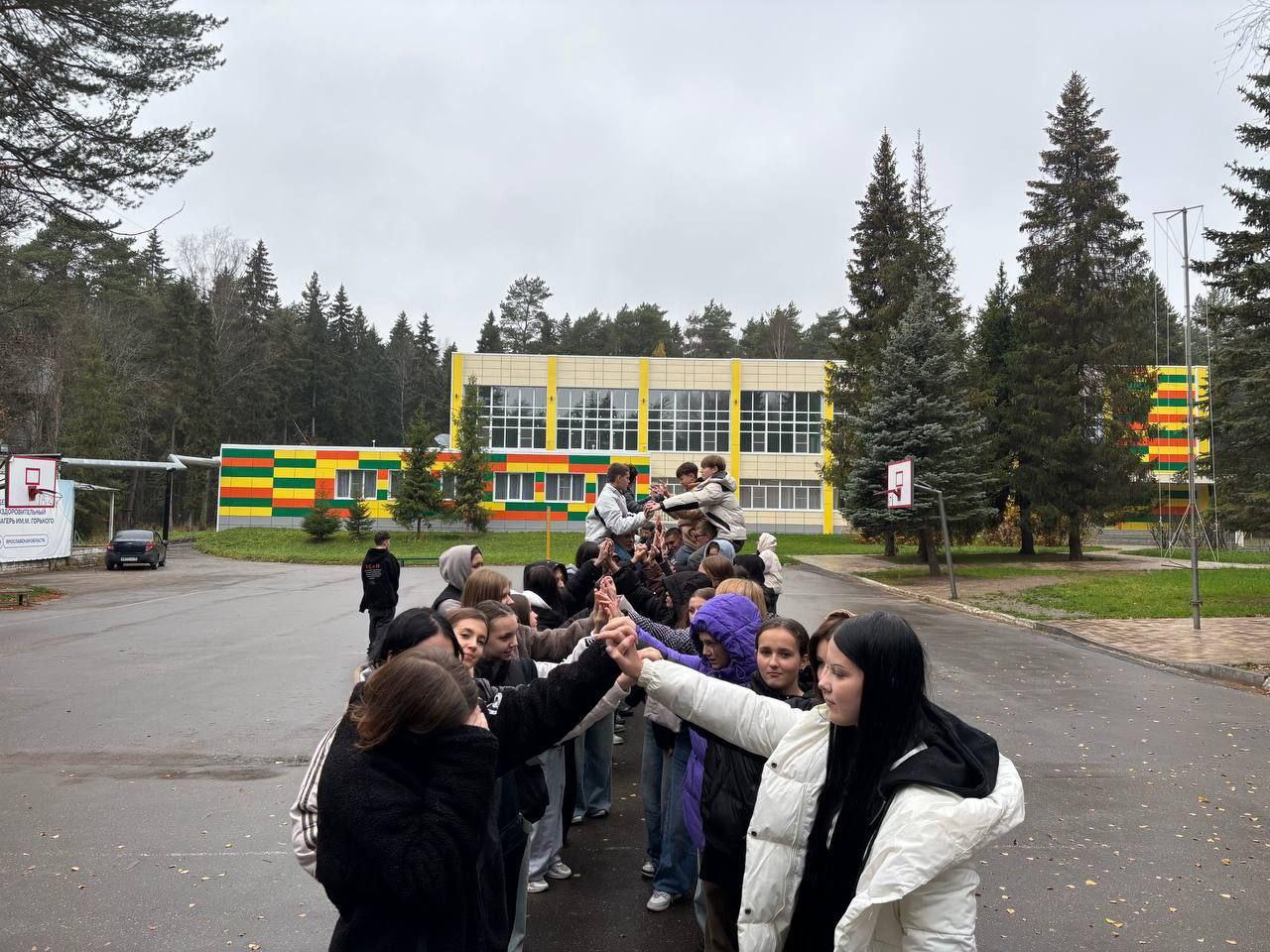 Ярославская область приняла детей из Акимовского округа на осенней смене для одаренных школьников Ярославская область приняла детей из Акимовского округа на осенней смене для одаренных школьников