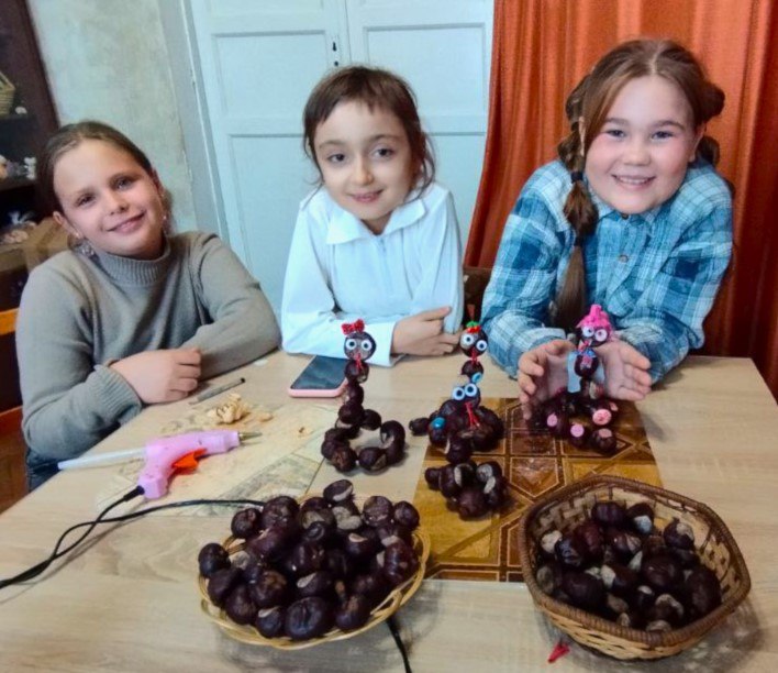 День каштана (Праздник каштана) отмечают по-разному в зависимости от страны День каштана (Праздник каштана) отмечают по-разному в зависимости от страны