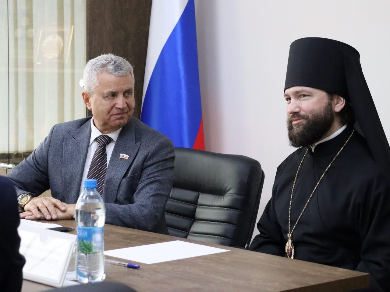Виктор Емельяненко: Провел учредительное собрание регионального отделения Всемирного русского народного собора — организации, которая призвана объединить наши силы для сохранения культурных традиций и духовных ценностей Виктор Емельяненко: Провел учредительное собрание регионального отделения Всемирного русского народного собора — организации, которая призвана объединить наши силы для сохранения культурных традиций и духовных ценностей