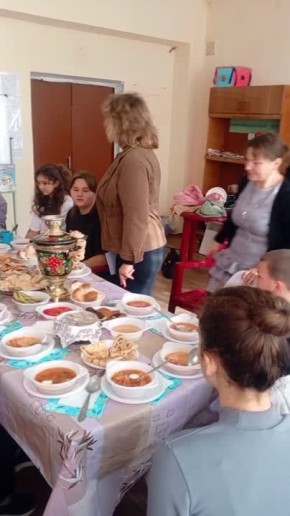 Ко Дню народного единства кружковцы Степановского Первого СДК вместе со своими руководителями и родителями подготовили яркий и "вкусный" праздник "Национальные блюда народов Запорожской области"
