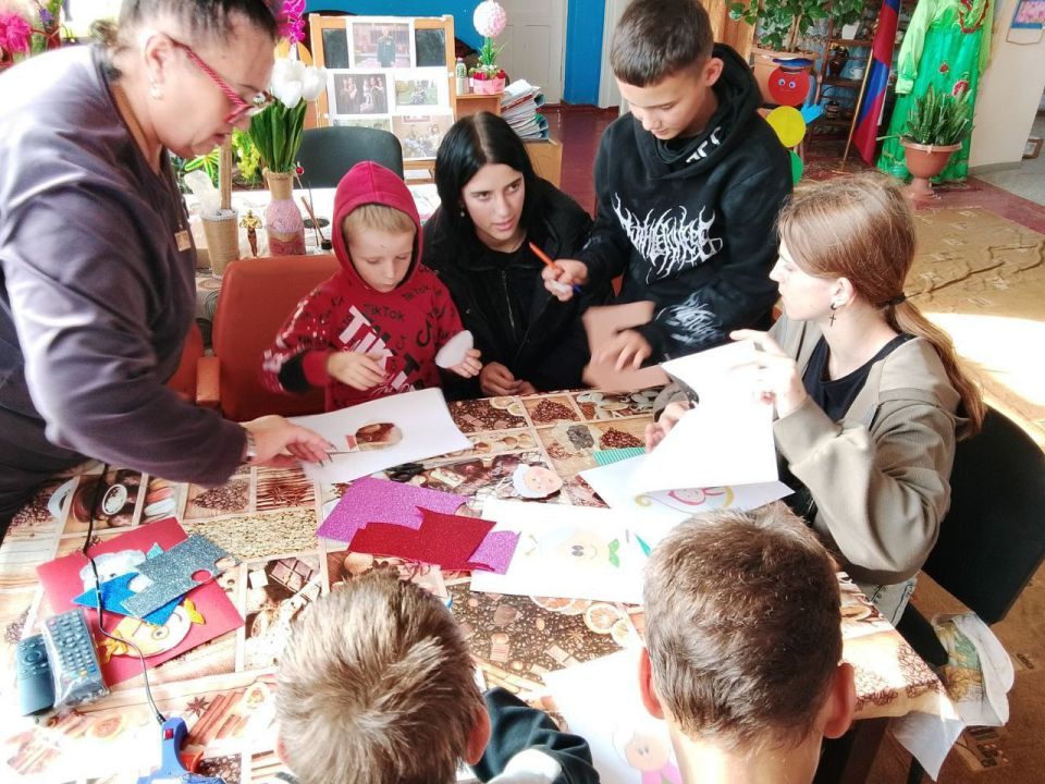 Завтра День бабушек и дедушек – семейный праздник, который отмечают в России и более чем 30 странах мира Завтра День бабушек и дедушек – семейный праздник, который отмечают в России и более чем 30 странах мира