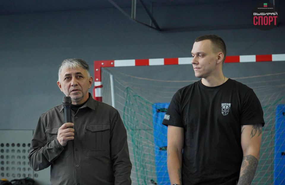 Турнир по волейболу среди мужских команд ветеранов 40+ прошел в Мелитополе Турнир по волейболу среди мужских команд ветеранов 40+ прошел в Мелитополе