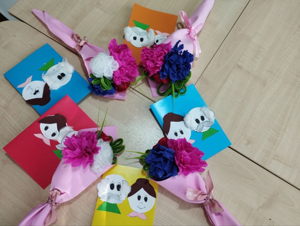 28 октября в России отмечают День бабушек и дедушек 28 октября в России отмечают День бабушек и дедушек