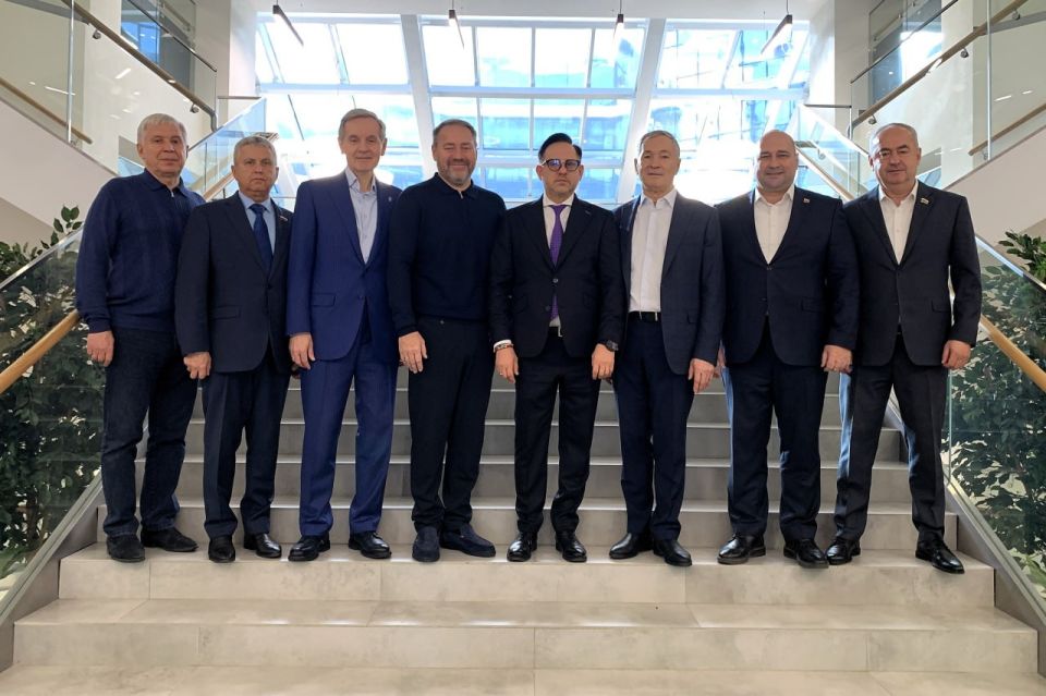 ������ �����������: � ������� �������� ������ ������������� �� �� ����������� ���������������� ������������ � �����������, ������ ������� � �������� ��������� � ������