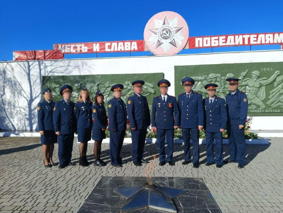 Память героев: сотрудники колонии-поселения №3 почтили освободителей Весёловского района Память героев: сотрудники колонии-поселения №3 почтили освободителей Весёловского района