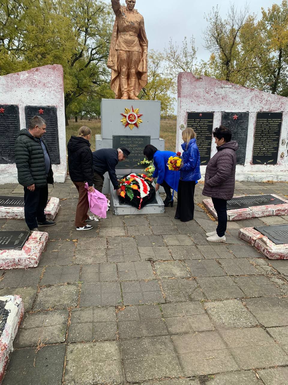 В Трудолюбимовке почтили память воинов Великой Отечественной войны В Трудолюбимовке почтили память воинов Великой Отечественной войны