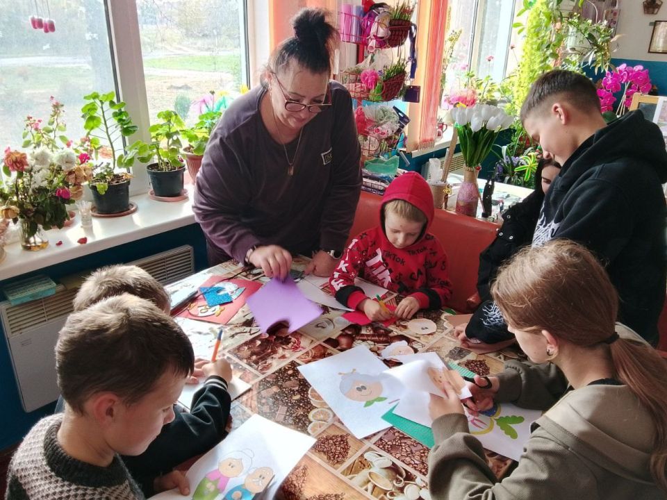 Завтра День бабушек и дедушек – семейный праздник, который отмечают в России и более чем 30 странах мира Завтра День бабушек и дедушек – семейный праздник, который отмечают в России и более чем 30 странах мира