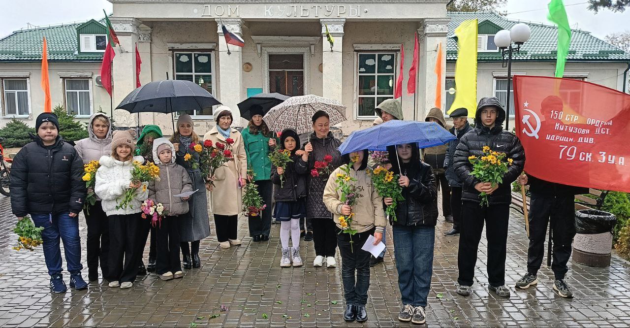 В Ефремовке прошёл митинг ко Дню освобождения села от немецко-фашистских захватчиков В Ефремовке прошёл митинг ко Дню освобождения села от немецко-фашистских захватчиков