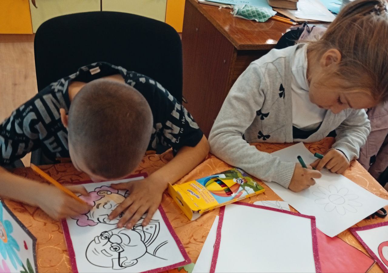 Мастер-класс праздничной открытки "С Днём бабушек и дедушек!" Мастер-класс праздничной открытки "С Днём бабушек и дедушек!"