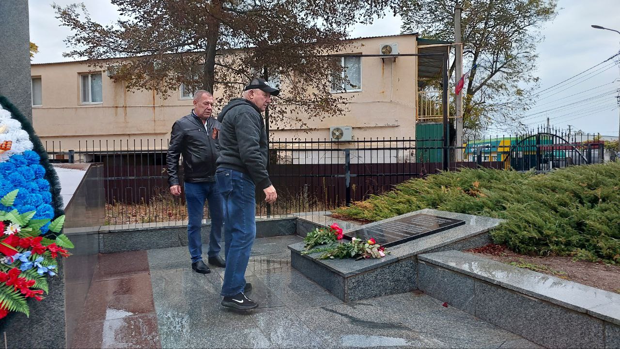 В Кирилловке почтили память погибших односельчан в годы Великой Отечественной войны В Кирилловке почтили память погибших односельчан в годы Великой Отечественной войны