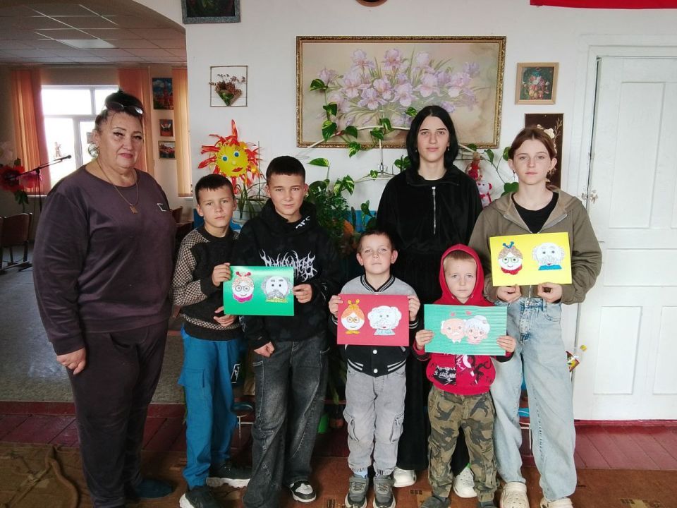 Завтра День бабушек и дедушек – семейный праздник, который отмечают в России и более чем 30 странах мира Завтра День бабушек и дедушек – семейный праздник, который отмечают в России и более чем 30 странах мира