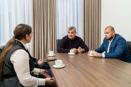 Сергей Золотарёв: Провел рабочую встречу с представителями ПАО «Сбербанк России»