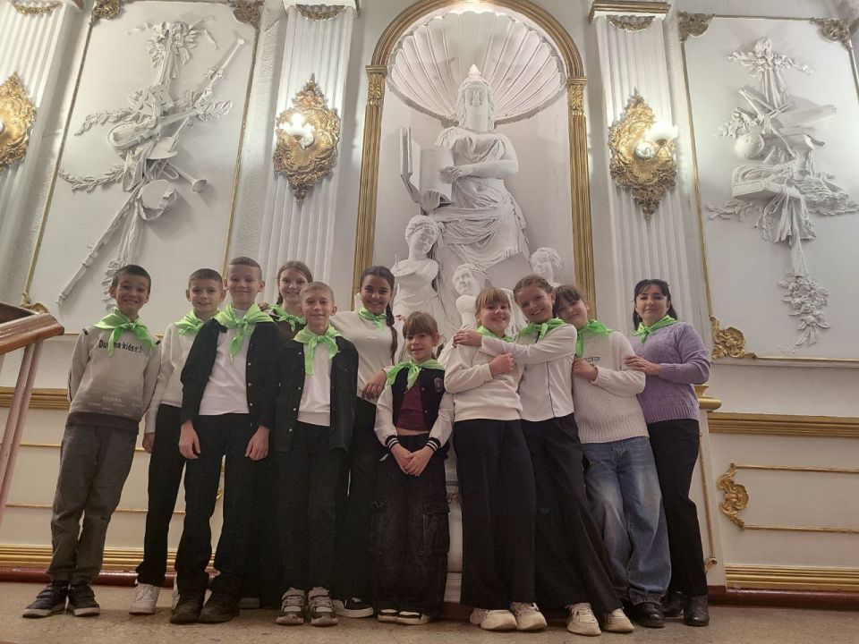 В МелГу состоялось открытие школы юного эколога, ученики, учителя и администрация Константиновской школы № 2 имени Героя Советского Союза П. Т. Одинца были приглашены на это увлекательное мероприятие В МелГу состоялось открытие школы юного эколога, ученики, учителя и администрация Константиновской школы № 2 имени Героя Советского Союза П. Т. Одинца были приглашены на это увлекательное мероприятие