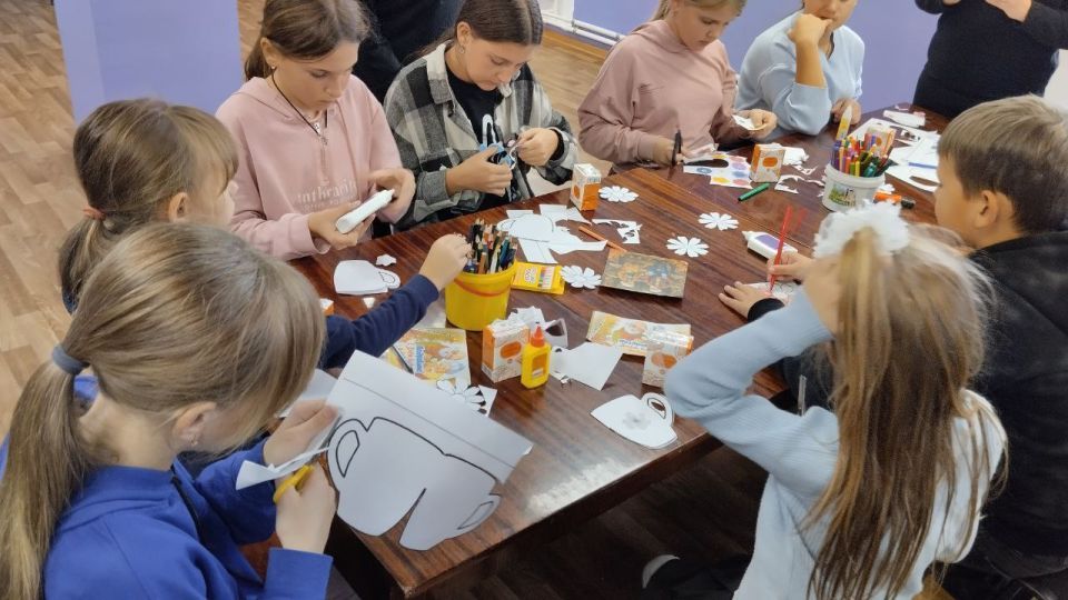 Розовский СДК, Атманайский СДК и Петровский СК присоединились к доброй акции "Подарок самым любимым", приуроченной ко Дню бабушек и дедушек Розовский СДК, Атманайский СДК и Петровский СК присоединились к доброй акции "Подарок самым любимым", приуроченной ко Дню бабушек и дедушек