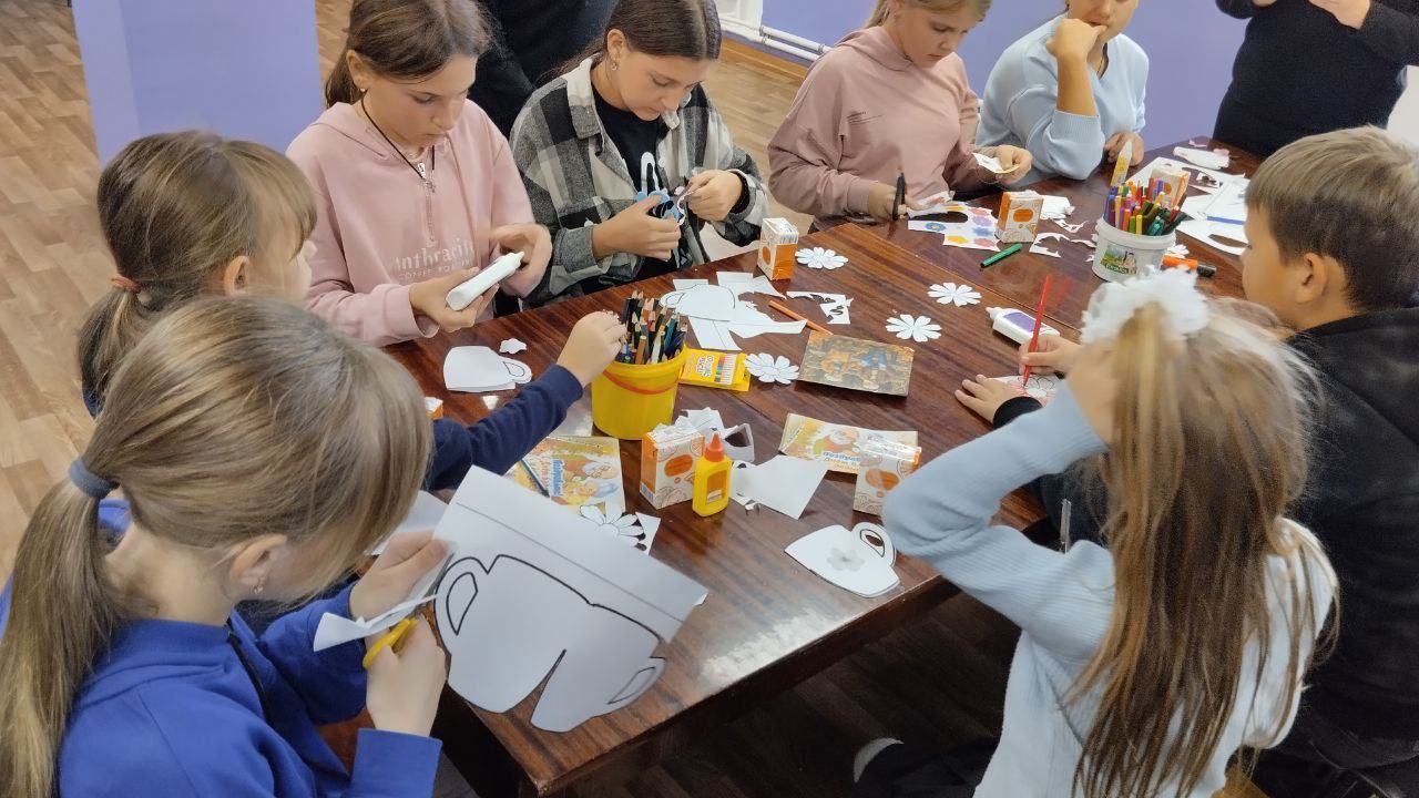 Розовский СДК, Атманайский СДК и Петровский СК присоединились к доброй акции "Подарок самым любимым", приуроченной ко Дню бабушек и дедушек Розовский СДК, Атманайский СДК и Петровский СК присоединились к доброй акции "Подарок самым любимым", приуроченной ко Дню бабушек и дедушек