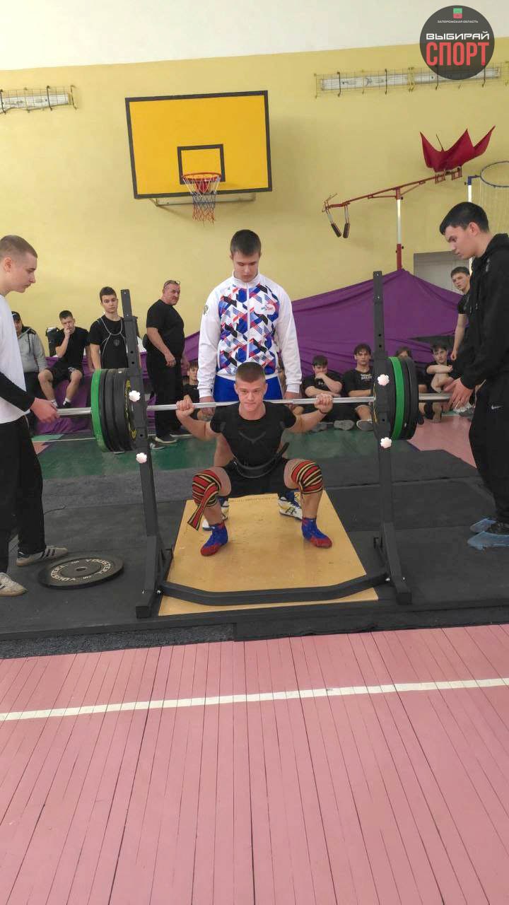 В пгт.Весёлое прошел турнир по пауэрлифтингу, посвященный памяти героя СВО Антона Спиридонова В пгт.Весёлое прошел турнир по пауэрлифтингу, посвященный памяти героя СВО Антона Спиридонова