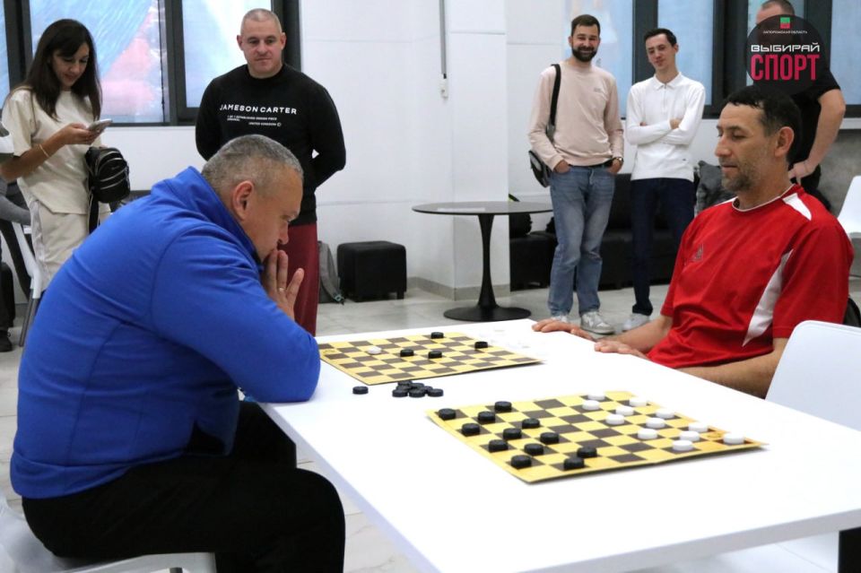 �����: 6-� ���� ����������� ����� ��������������� � ������������� �������� ����������� ������� ����������� 80-����� ������ � ������� ������������� �����