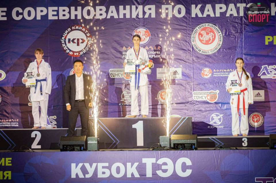 Успех Запорожской команды по каратэ на Всероссийских и межрегиональных соревнованиях в Симферополе! Успех Запорожской команды по каратэ на Всероссийских и межрегиональных соревнованиях в Симферополе!