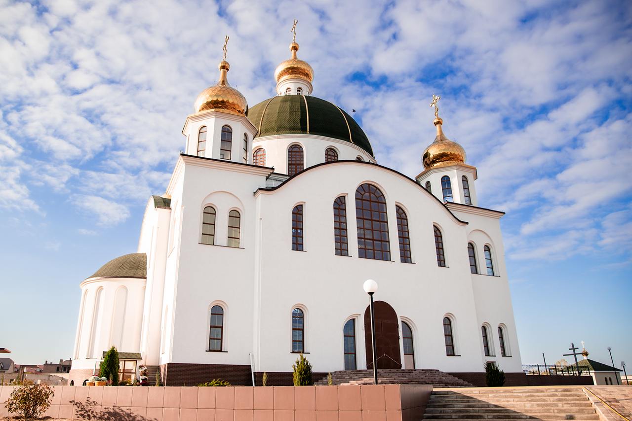 С севера на юг – осенние краски Энергодара С севера на юг – осенние краски Энергодара