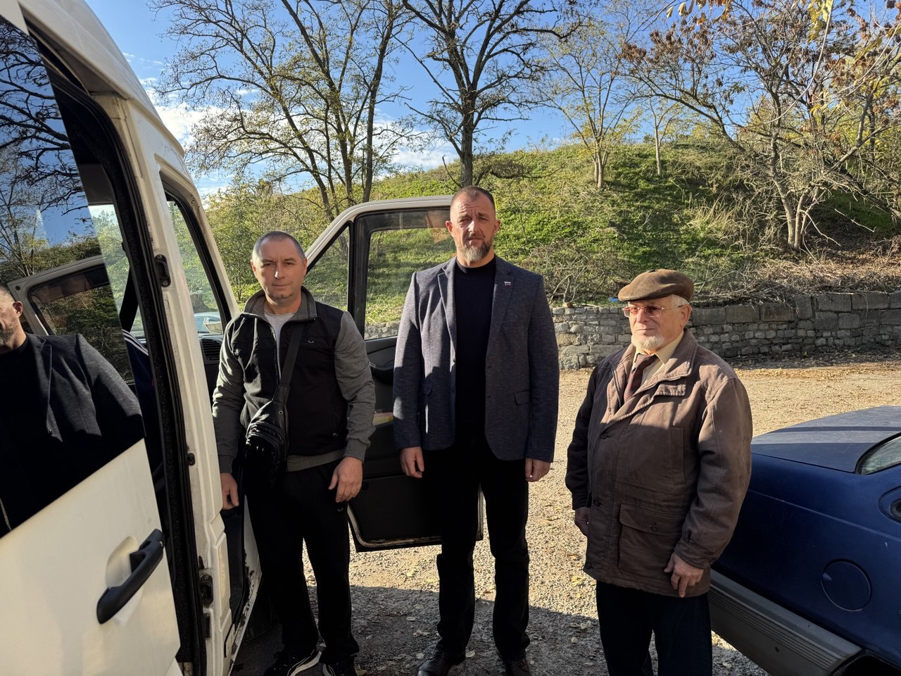 Жители Бердянска отправились на бесплатное лечение заболеваний глаз Жители Бердянска отправились на бесплатное лечение заболеваний глаз