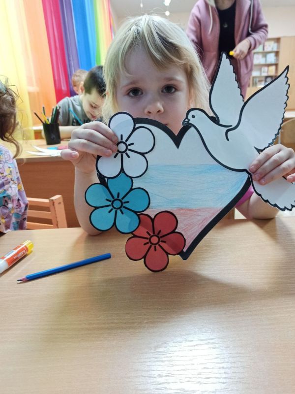 27 октября 1943 года — памятная дата, когда село Калиновка Весёловского района было освобождено от немецко-фашистских захватчиков 27 октября 1943 года — памятная дата, когда село Калиновка Весёловского района было освобождено от немецко-фашистских захватчиков