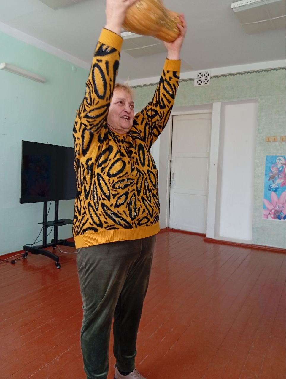 "Осенние посиделки". В Шевченковском сельском Доме культуры в женском клубе "Весёлые соседки" состоялась очередная встреча "Осенние посиделки". Когда урожай был убран и можно было немного отдохнуть от работ на земле... "Осенние посиделки". В Шевченковском сельском Доме культуры в женском клубе "Весёлые соседки" состоялась очередная встреча "Осенние посиделки". Когда урожай был убран и можно было немного отдохнуть от работ на земле...