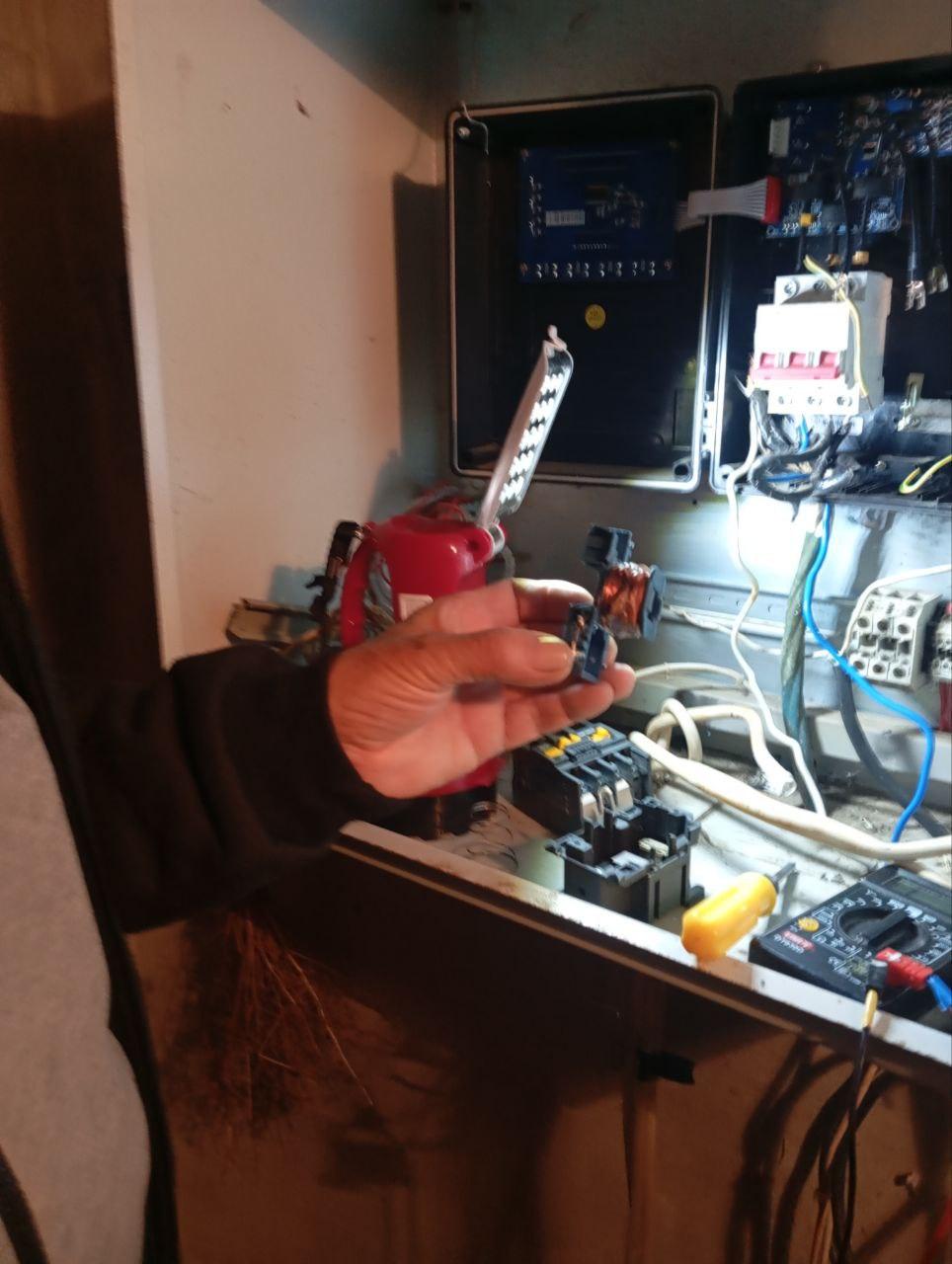 Мурманская аварийная бригада помогла восстановить электроснабжение скважины в Бановке Мурманская аварийная бригада помогла восстановить электроснабжение скважины в Бановке