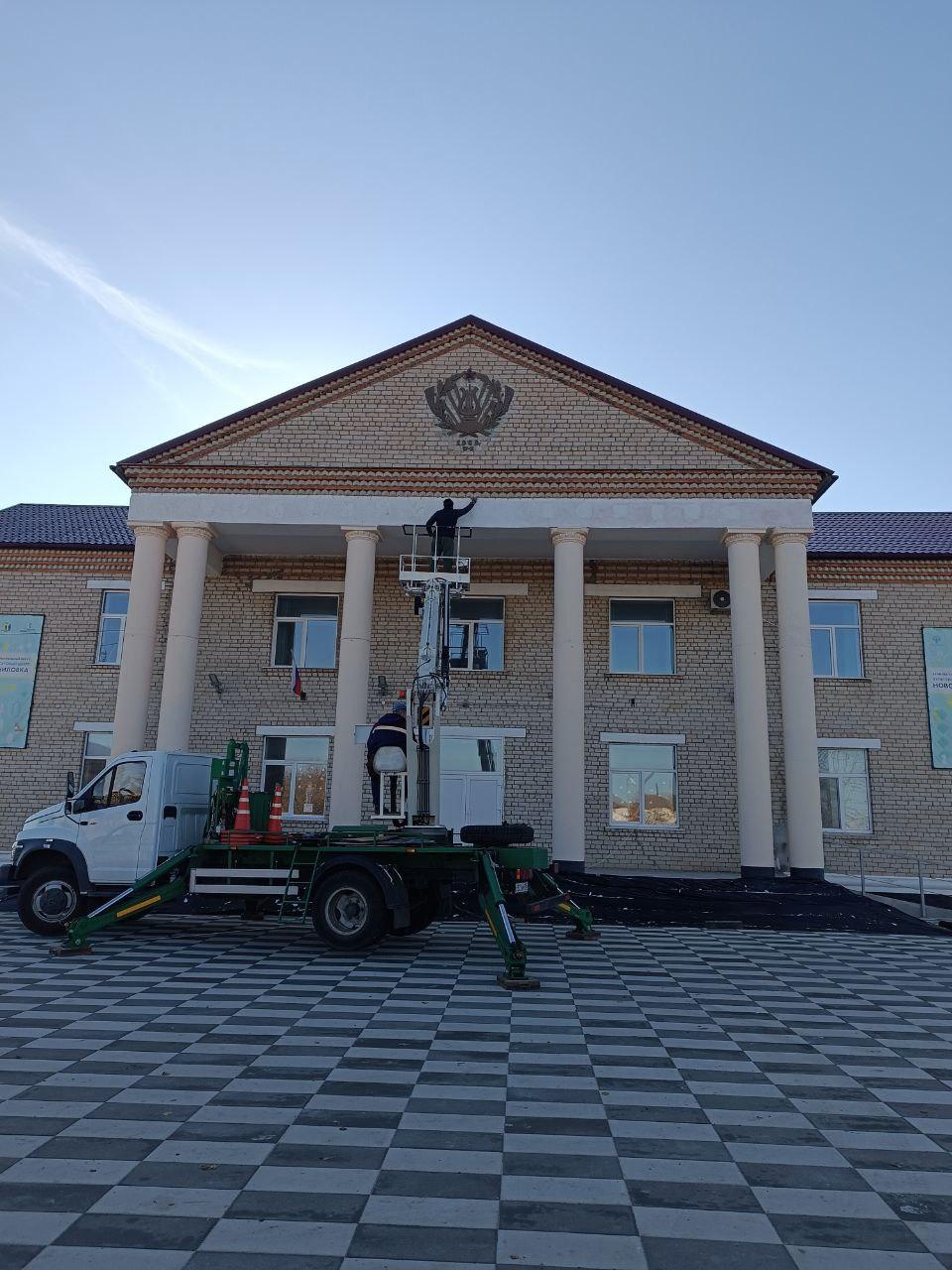 Ярославская область завершает благоустройство территории у Дома культуры в Новоданиловке