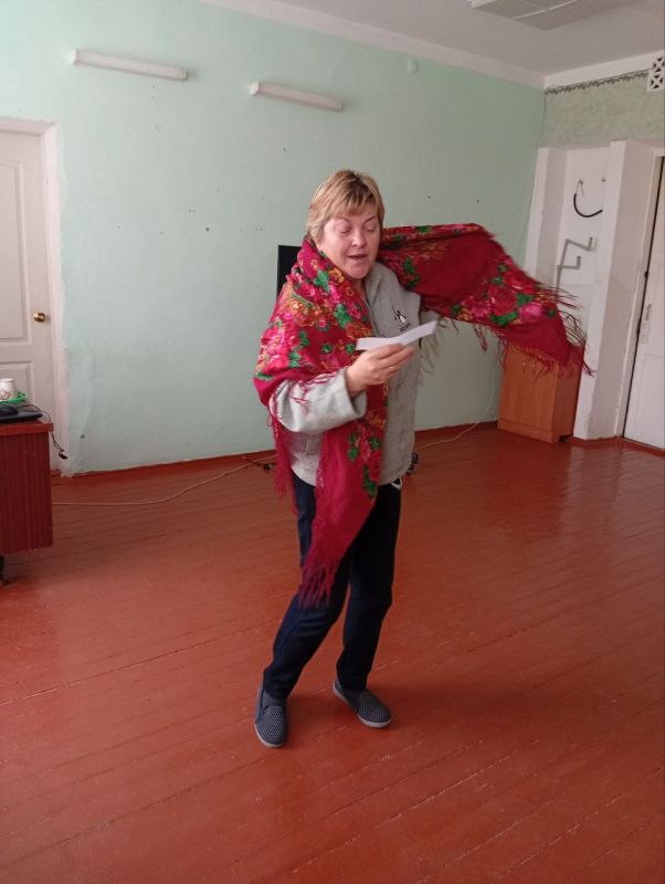 "Осенние посиделки". В Шевченковском сельском Доме культуры в женском клубе "Весёлые соседки" состоялась очередная встреча "Осенние посиделки". Когда урожай был убран и можно было немного отдохнуть от работ на земле... "Осенние посиделки". В Шевченковском сельском Доме культуры в женском клубе "Весёлые соседки" состоялась очередная встреча "Осенние посиделки". Когда урожай был убран и можно было немного отдохнуть от работ на земле...