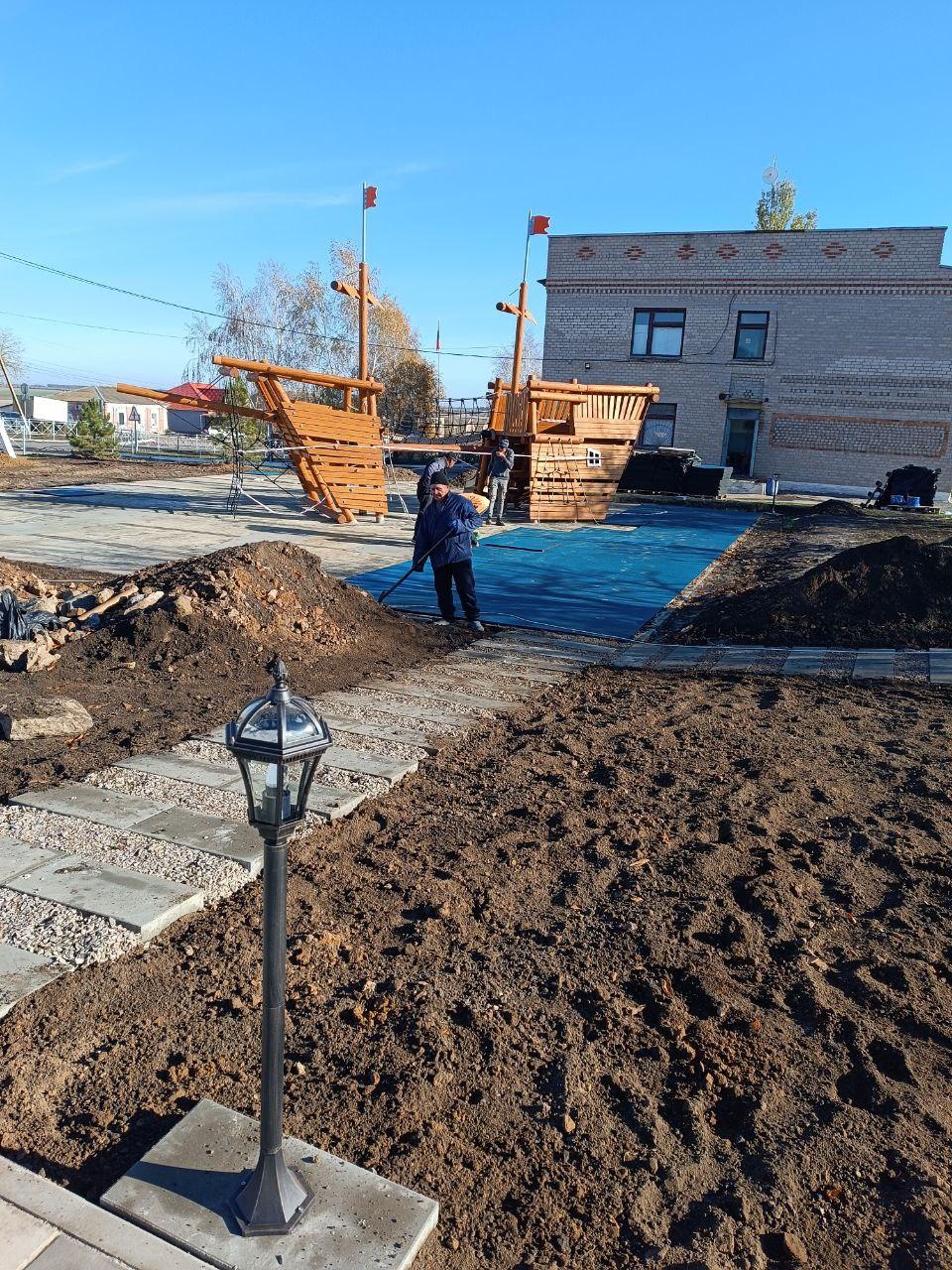 Ярославская область завершает благоустройство территории у Дома культуры в Новоданиловке Ярославская область завершает благоустройство территории у Дома культуры в Новоданиловке