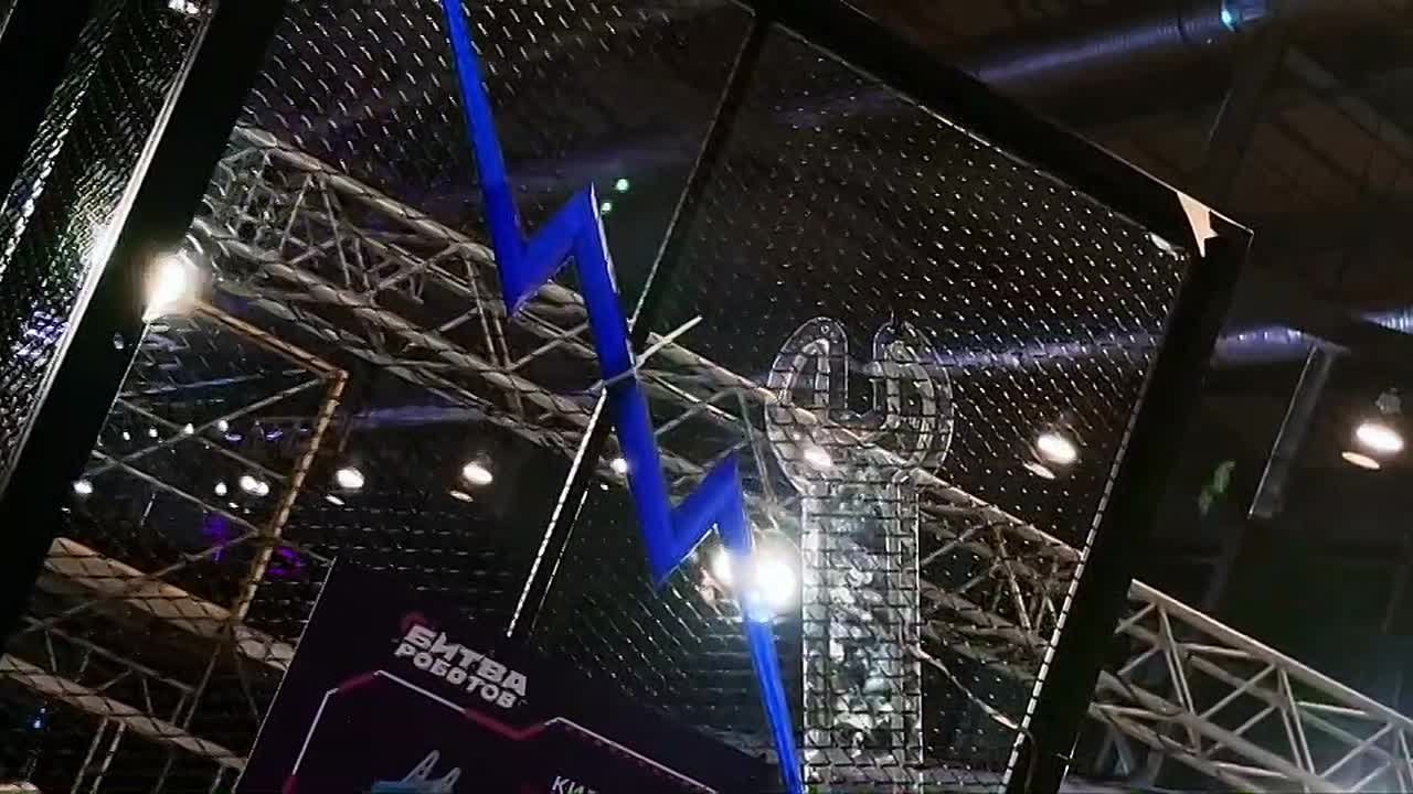 Четвертый этап «Битвы роботов» пройдет 1 ноября в выставочном центре «Екатеринбург-Экспо»