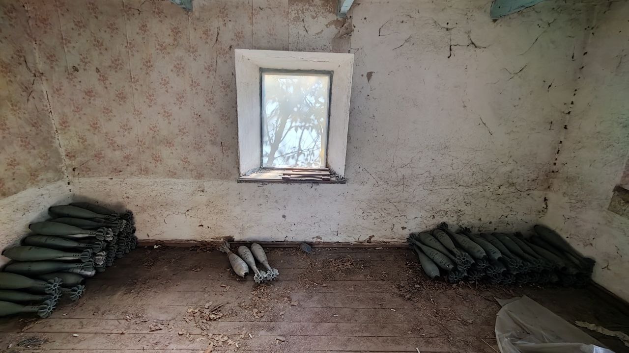 Сотрудники полиции Запорожской области выявили крупный схрон с боеприпасами Сотрудники полиции Запорожской области выявили крупный схрон с боеприпасами