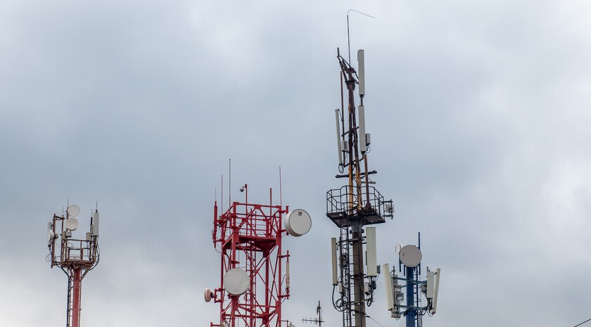 В России реализован проект «Низкоплотная гибридная сеть связи»