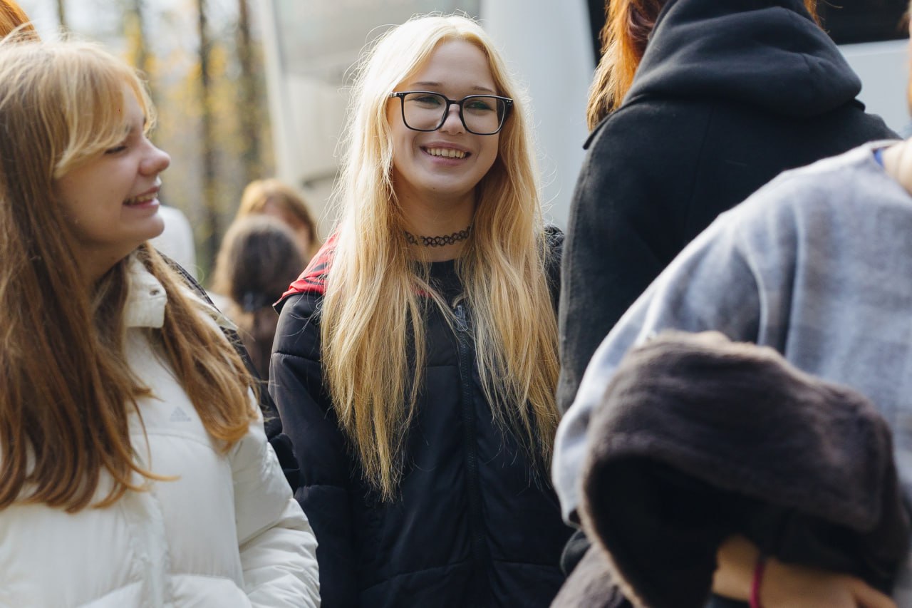 ЛДПР организовала поездку юных артистов из Мариуполя в Звездный городок ЛДПР организовала поездку юных артистов из Мариуполя в Звездный городок