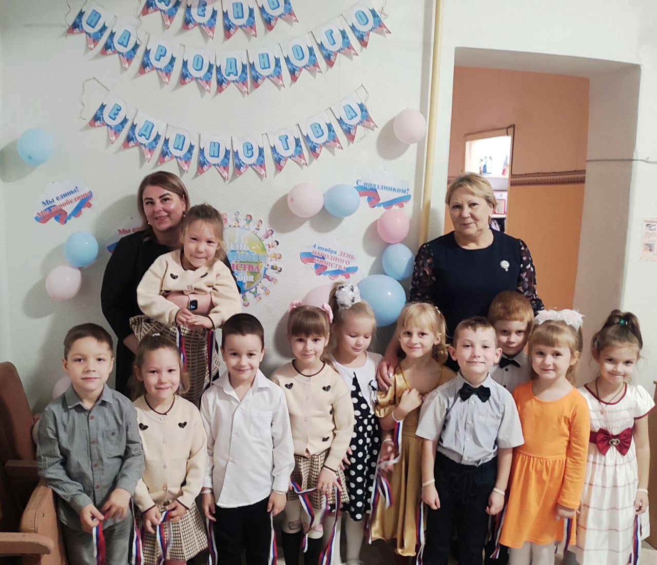 В Территориальном отделе ЗАГС Токмакского района Управления ЗАГС Запорожской области сегодня прошел трогательный и значимый праздник