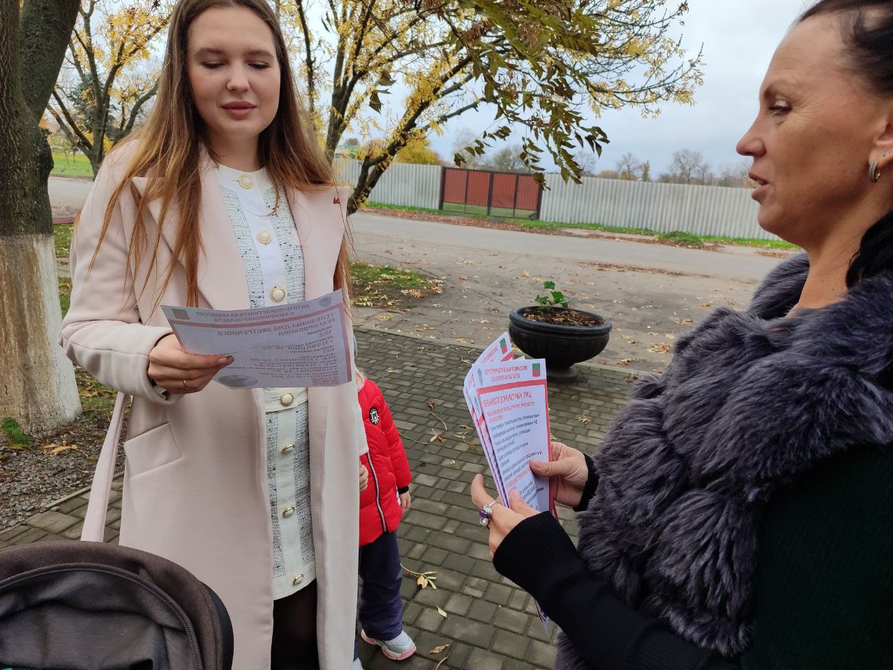 В Плодородном прошла просветительская акция против терроризма и экстремизма В Плодородном прошла просветительская акция против терроризма и экстремизма