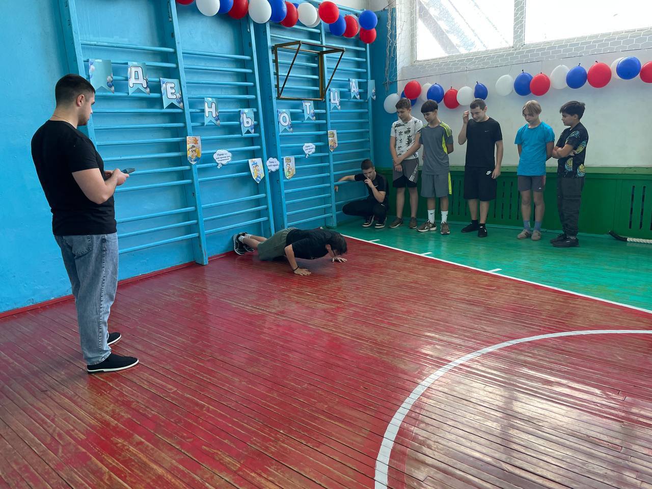 Спорт объединил молодежь Дмитровки Спорт объединил молодежь Дмитровки