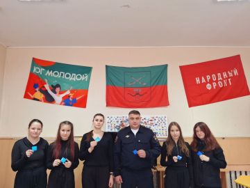 В рамках проведения профилактического мероприятия «Осенним дорогам-безопасное движение» сотрудники ОГИБДД ОМВД России «Васильевский» провели встречу с активистами молодежного движения «Юг Молодой»