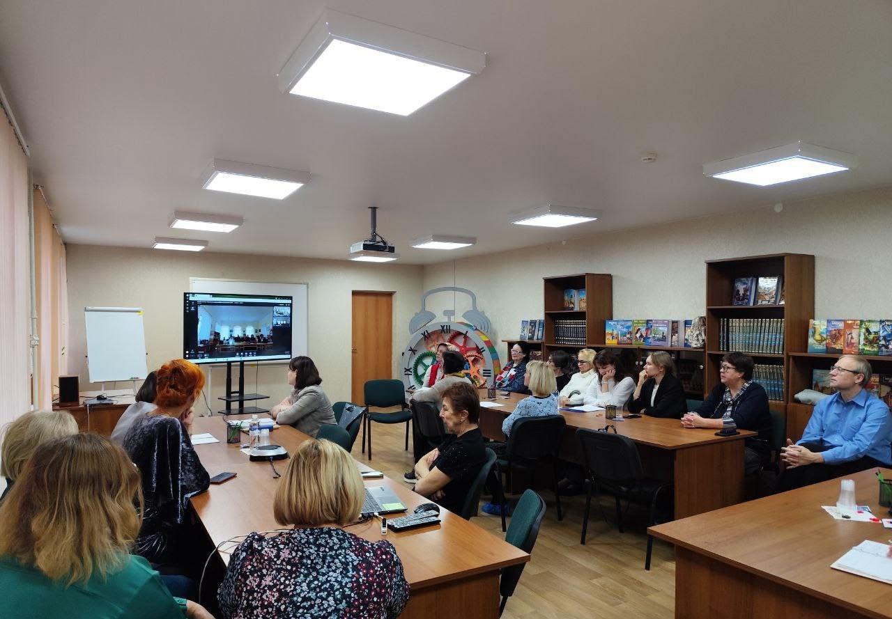 Онлайн-семинар объединил преподавателей Кандалакши и Приморского муниципалитета Онлайн-семинар объединил преподавателей Кандалакши и Приморского муниципалитета