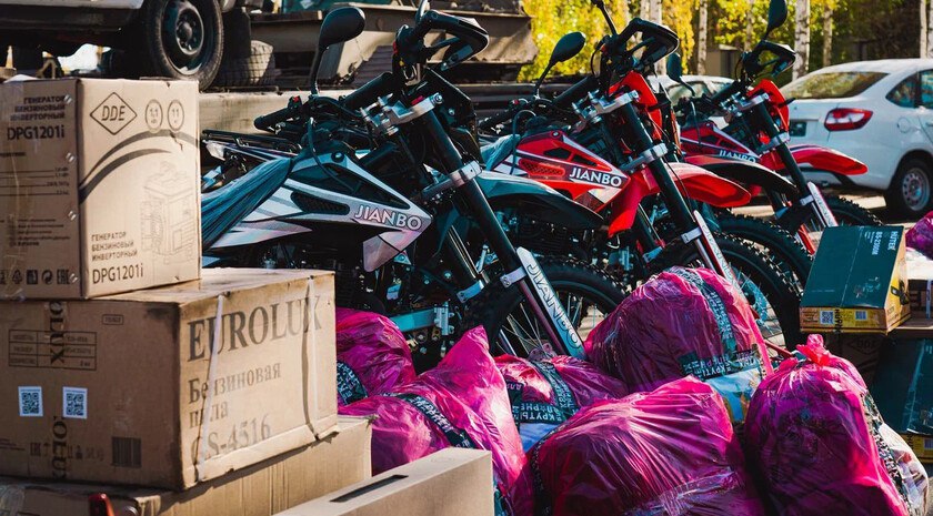 Военнослужащим на Запорожском направлении передали гумпомощь из Астрахани