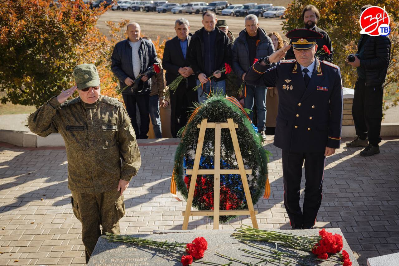 Сотрудники следственного управления СК России по Запорожской области приняли участие в церемонии перезахоронения останков воинов Великой Отечественной войны Сотрудники следственного управления СК России по Запорожской области приняли участие в церемонии перезахоронения останков воинов Великой Отечественной войны