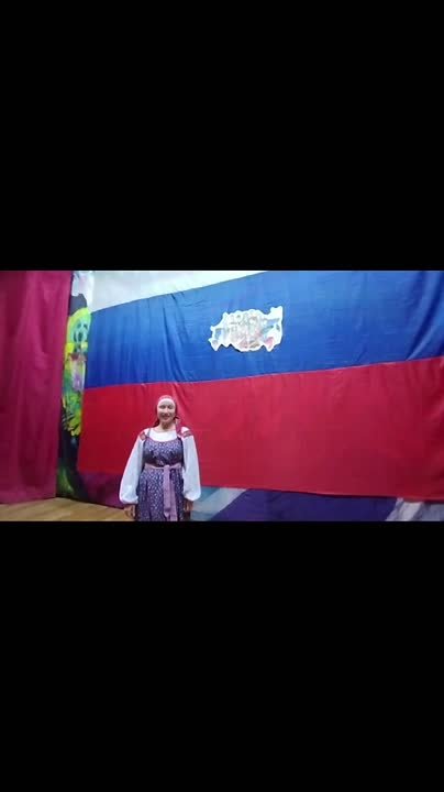 Гордимся Россией: Единство народов в сердце Надеждинского сельского Дома культуры!